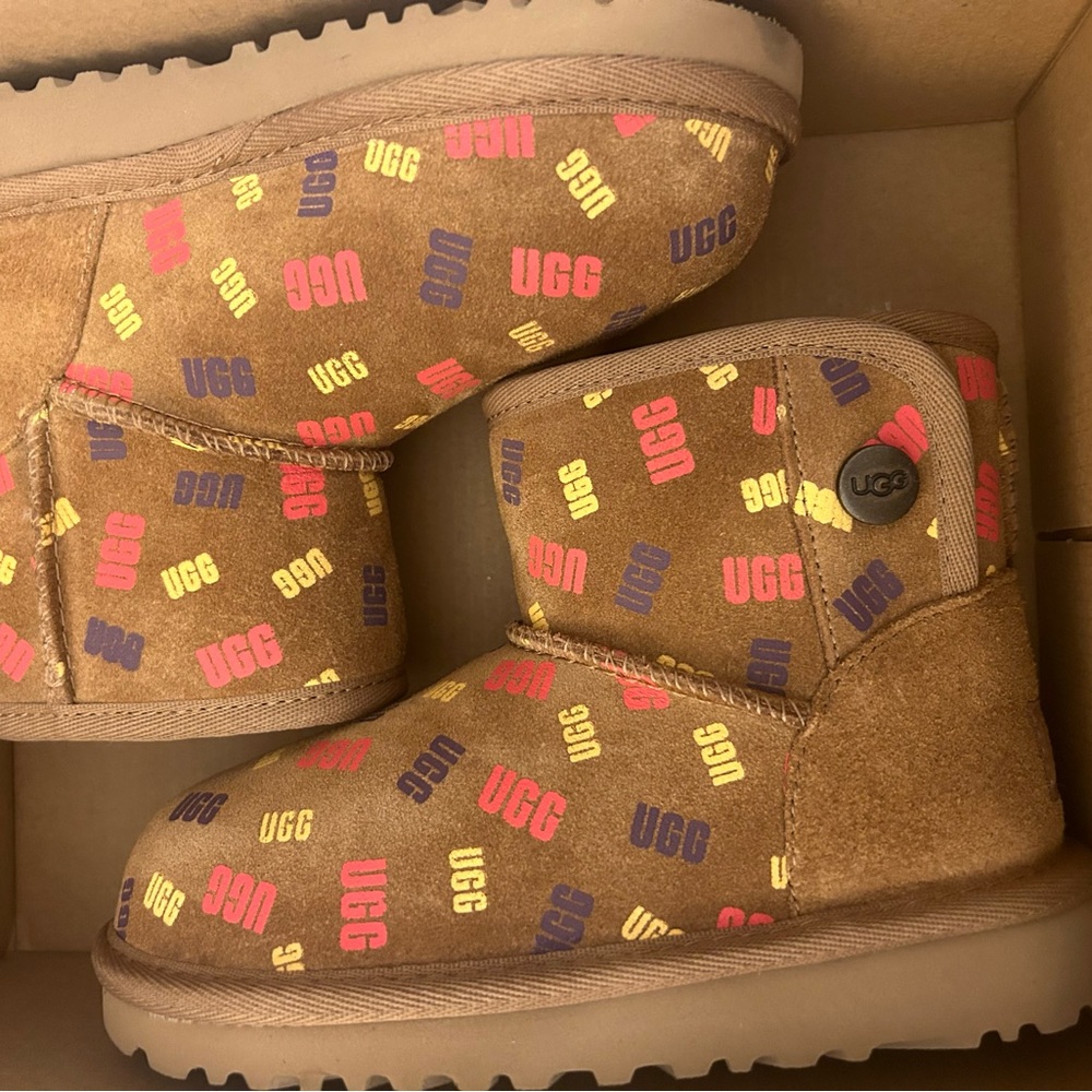 toddler girl ugg brand new